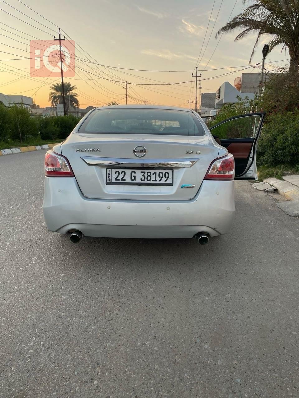 نيسان ألتيما